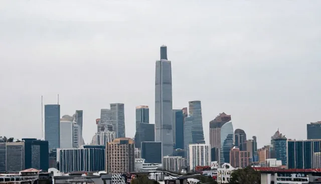 网络延迟如何影响系统性能表现